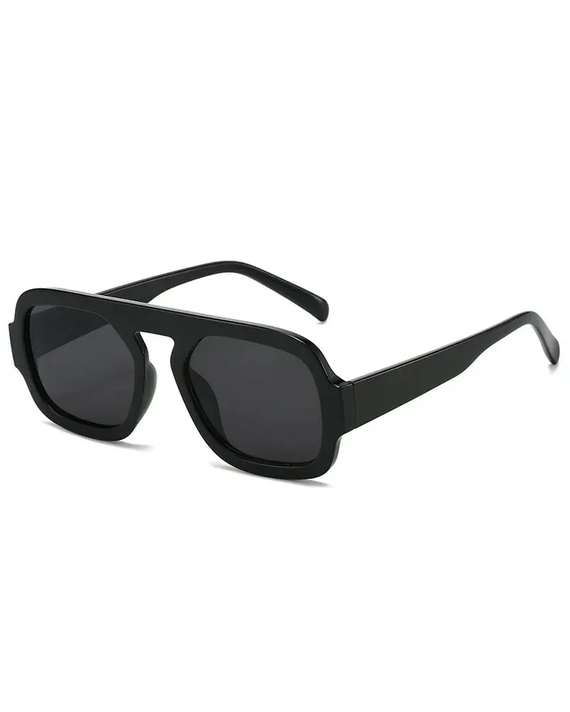 Unisex Brussels retro square sunglasses featuring a black polycarbonate frame and UV-400 protected resin lenses.