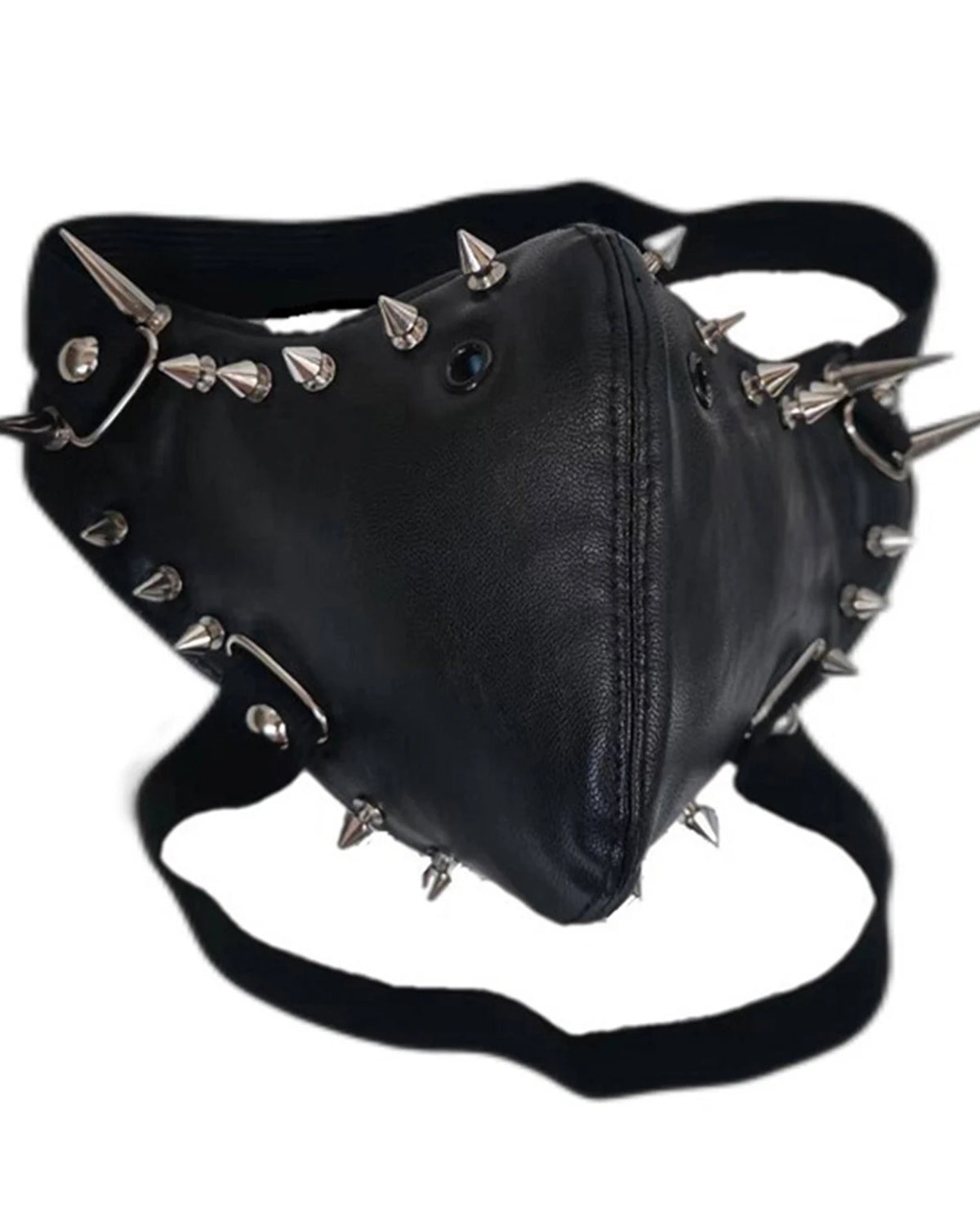 masque facial en cuir steampunk en gros plan avec pointes et sangles