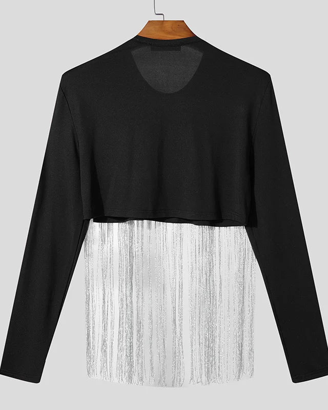 top court à franges vue de dos en noir avec des détails de franges blanches en cascade