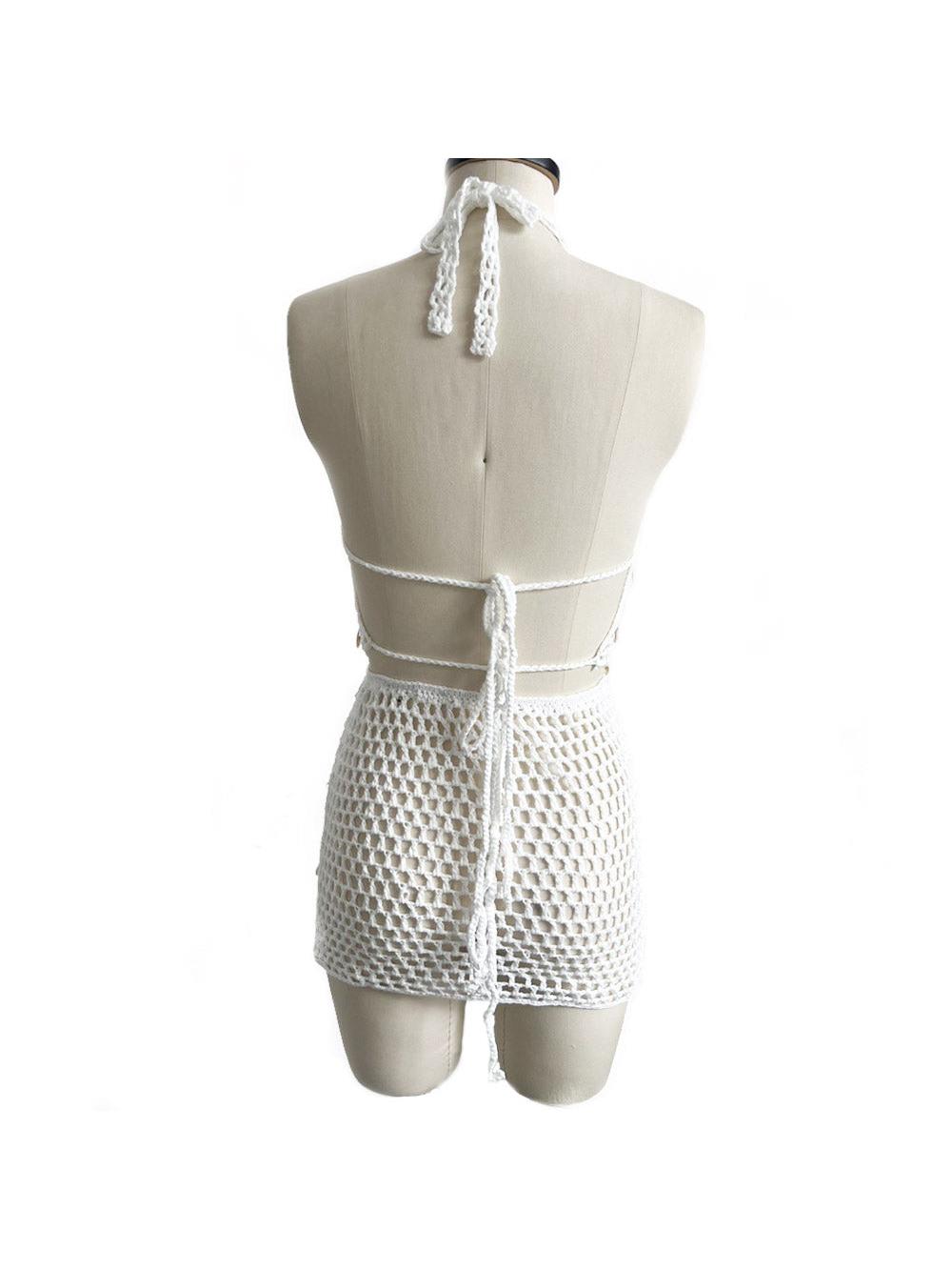 conjunto de top sin mangas con cuello halter y falda vista trasera en diseño de crochet blanco