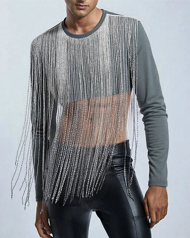 top court à franges gris en vue complète avec détails de franges tombantes et silhouette ajustée