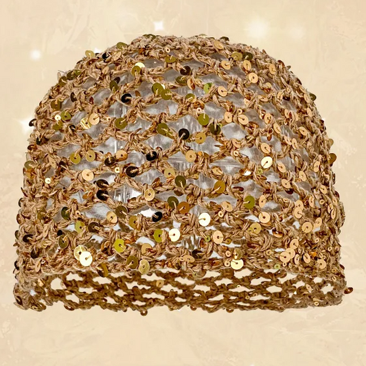 Bonnet en sequins en maille