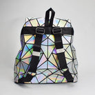 Sac à dos holographique avec un design géométrique unique, élégant et fonctionnel pour les tenues de rave.
