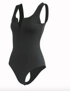 Détail du body basique noir
